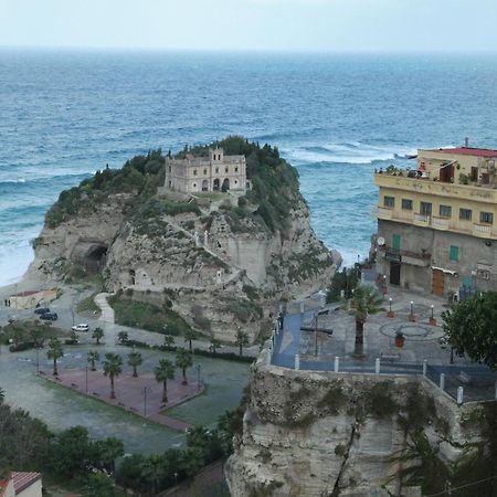Hotel Alexander Santa Domenica  Exterior photo