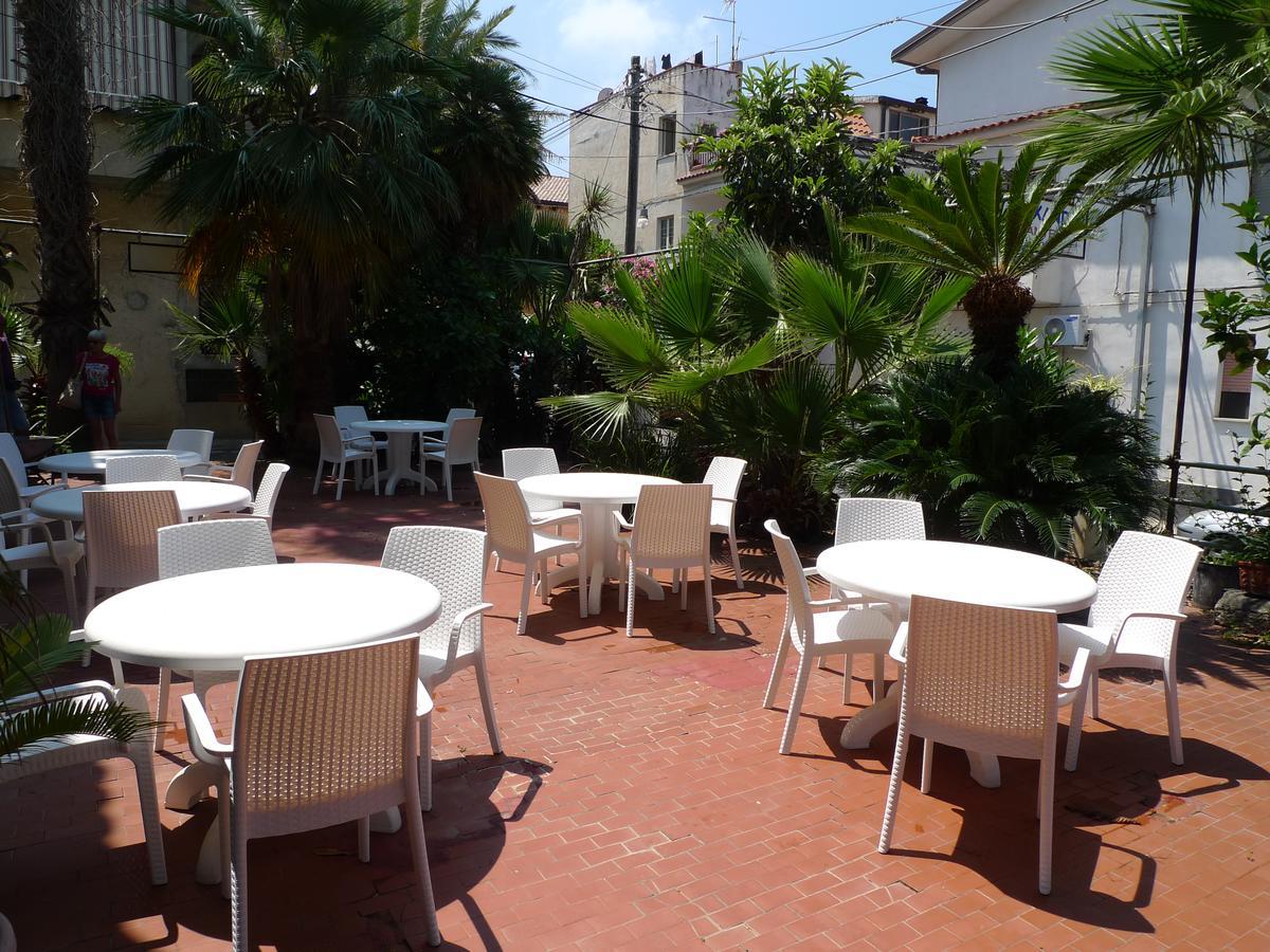 Hotel Alexander Santa Domenica  Exterior photo