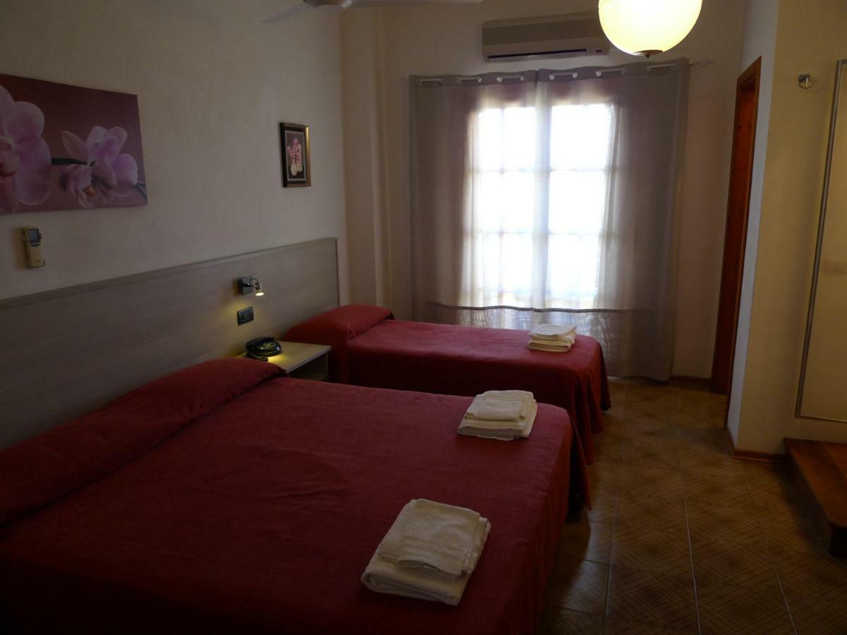 Hotel Alexander Santa Domenica  Exterior photo